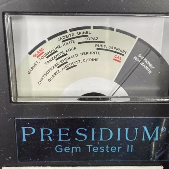 Gemstone earrings - Picture 11 of 14